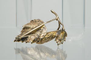 1228- Chique 1e geh. zilver en vergulde Broche/Speld "Herfstblad" gekeurd kopen? Bied vanaf 32!