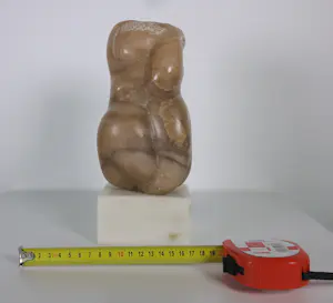Monica van Dael - Sculptuur van natuursteen / albast, Vrouwentorso kopen? Bied vanaf 200!