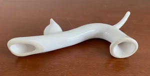 Niet of onleesbaar gesigneerd - Twee katten figuren kopen? Bied vanaf 1!