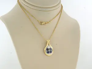 18k gouden collier met hanger met saffier en briljant geslepen diamant tot0.12ct kopen? Bied vanaf 365!