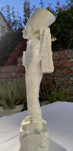 Imbue - XL Ancient Astronaut Nefertiti (Pearl White) kopen? Bied vanaf 270!