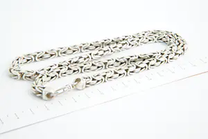 74- Lang (60cm) & massief 1e gehalte (925/1000) zilveren "Konings" ketting kopen? Bied vanaf 170!