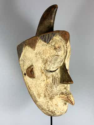 Dogon - Rare Tribal used mask from the Ogoni - Nigeria. verkocht voor € 45!