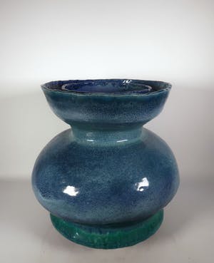 Peter von Hartsvelt Müller - Aardewerk, Blauwe vaas met dubbele rand (Groot) kopen? Bied vanaf 35!