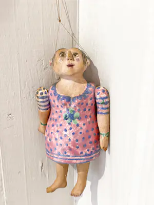 Niet of onleesbaar gesigneerd - Vintage hangende keramiek kunstwerk, pop, jaren '70 kopen? Bied vanaf 1!