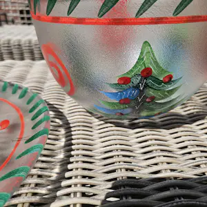 Kosta Boda - Kerst schalen en bord kopen? Bied vanaf 90!