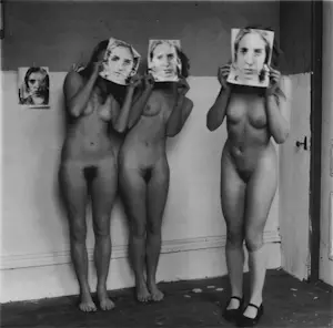 Francesca Woodman - "About Being My Model, " Providence, Rhode Island, 1976 kopen? Bied vanaf 1800!