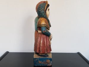 Niet of onleesbaar gesigneerd - Gekleurd houten beeld - Volkskunst kopen? Bied vanaf 1!