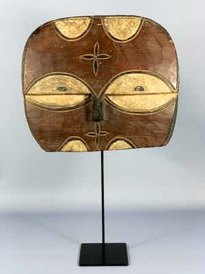 Teke - 180824 - Tribal used African Bateke mask - Congo. verkocht voor € 45!