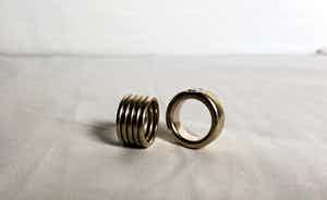 lotje van twee eerste gehalte zilveren ringen verkocht voor € 1!