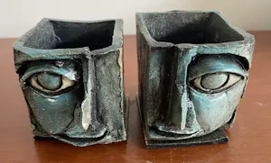 Jaroslav Safr - Drie Kunstkeramische sculpturale koppen of gezichten kopen? Bied vanaf 75!