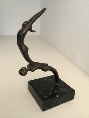 Corry Ammerlaan - Sculptuur “ Samen in balans “ kopen? Bied vanaf 30!