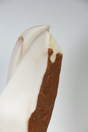 Pierre Everhartz - Marmeren beeld, Zonder titel kopen? Bied vanaf 1!