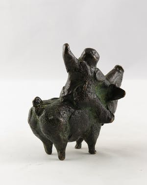 Maja van Hall - Brons, Varken met het kind / Monumentje voor het sparende kind kopen? Bied vanaf 100!