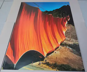 Christo - Valley Curtain 1972 Kunstdruck Grossformat von Hand signiert kopen? Bied vanaf 480!