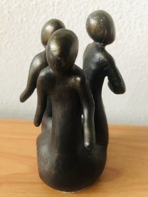 Brons (Onbekend) - Bronzen beeldje Universiteit Utrecht - 3 personen kopen? Bied vanaf 20!