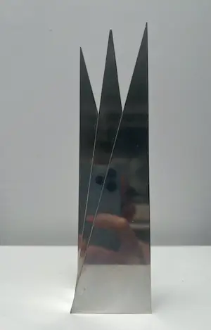 Niet of onleesbaar gesigneerd - Aluminium sculptuur | jaren '70 kopen? Bied vanaf 1!