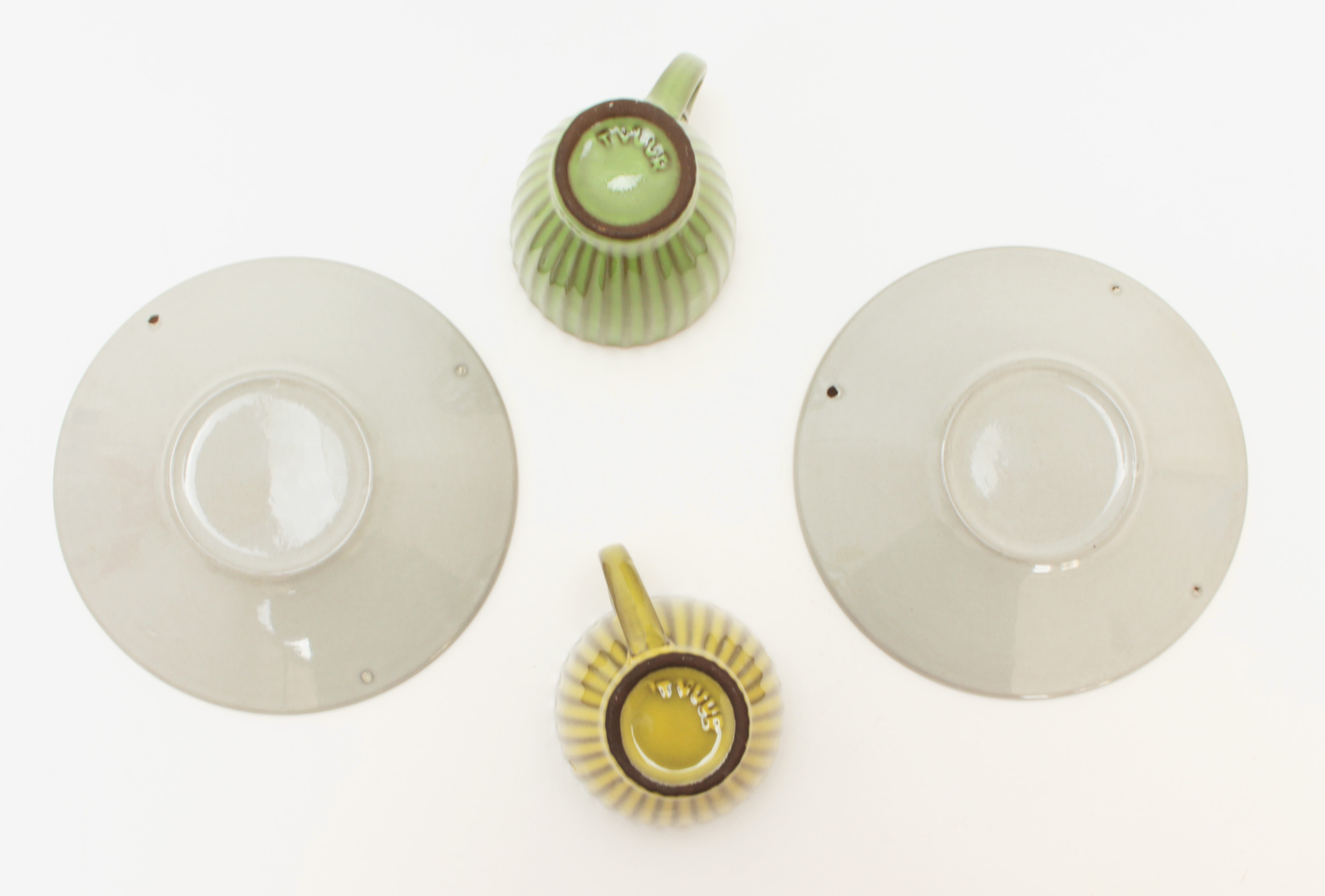 Pottenbakkerij 't Vuur - 2 kop en schotels kopen? Bied vanaf 10!