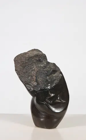 Christopher Kasina - en andere! Lot van drie stenen beelden kopen? Bied vanaf 1!