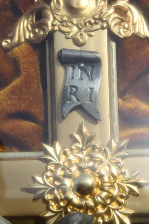 Niet of onleesbaar gesigneerd - Prachtige Bronzen Jezus aan Kruis achter Bol Glas - Fluweel, Brons, Glas kopen? Bied vanaf 1!