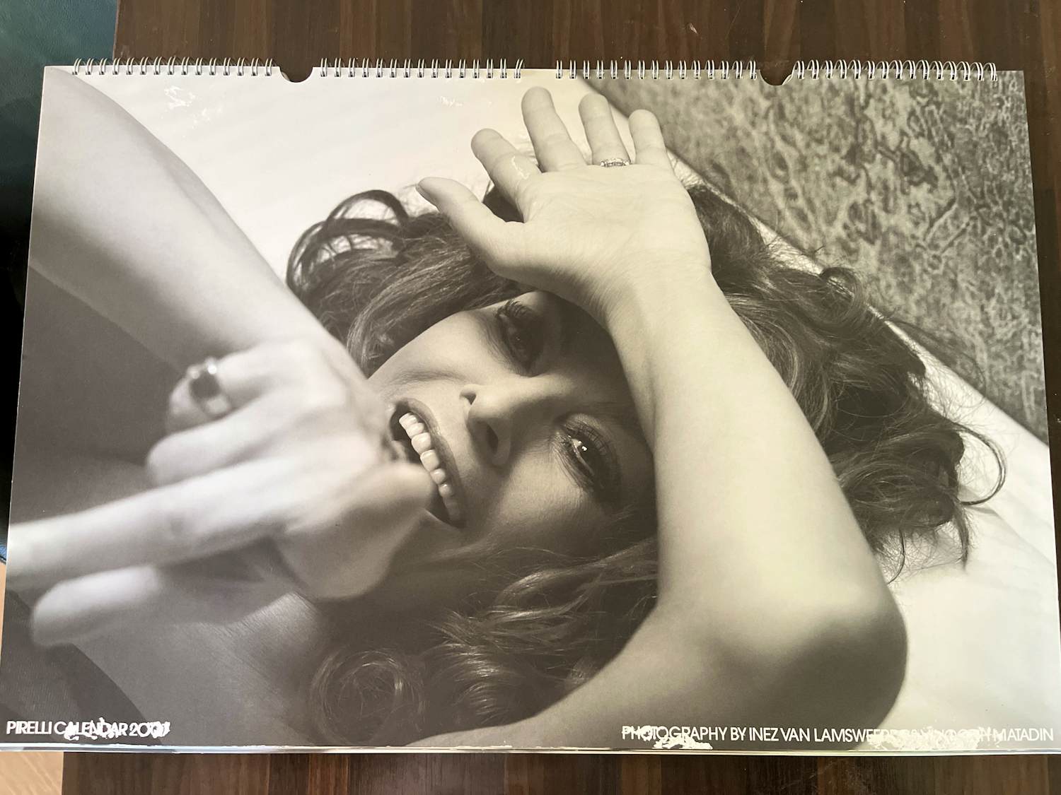 Buy Inez van Lamsweerde - Pirelli kalender 2007? Bid from 40!