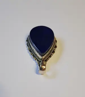 Nieuwe zilveren druppelvormig hanger lapis lazuli bewerkte rand kopen? Bied vanaf 70!