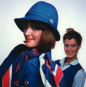 Paul Huf - C-Print op Dibond, KLM stewardessen verkocht voor € 1!