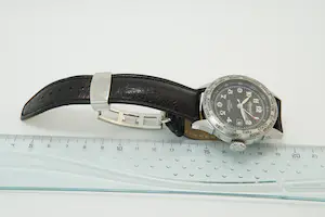 47 - Stalen Herenpolshorloge met zwart lederenband Ingersoll Automatic kopen? Bied vanaf 20!