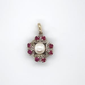 18kt witgouden hanger+parel+robijn, 3,35 gr kopen? Bied vanaf 140!