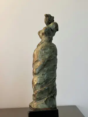 Brons (Onbekend) - Statige dame kopen? Bied vanaf 150!