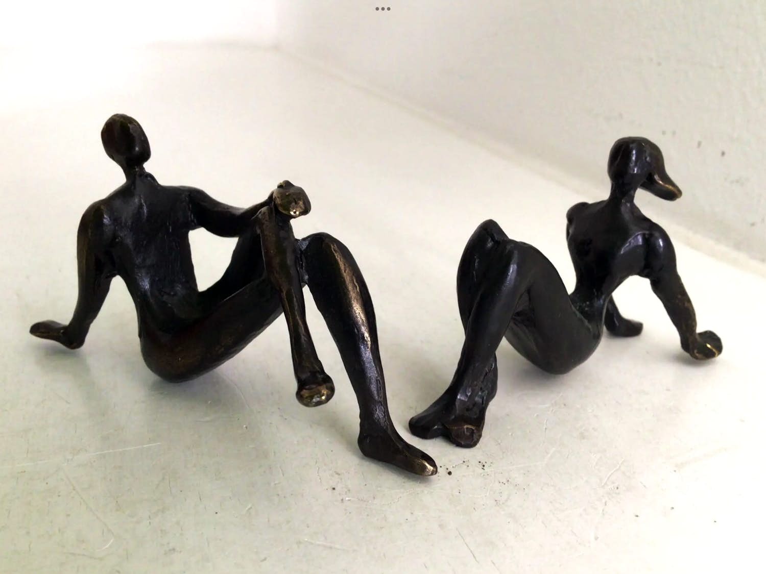 Corry Ammerlaan - Sculptuur “ AANDACHT VOOR ELKAAR “ kopen? Bied vanaf 1!