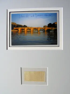 Christo - Project " Pont Neuf wrapped " 1983 - inc. original stofmonster - handgesigneerd kopen? Bied vanaf 139!