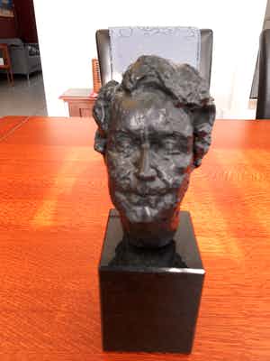 Charlotte van Pallandt - buste verkocht voor € 550!