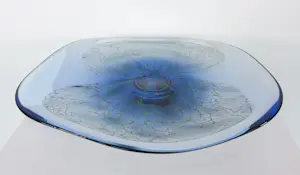 Willem Heesen - Glasobject, Grote schaal met patroon kopen? Bied vanaf 225!