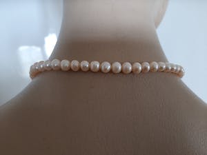 Curiosa - Zalm roze Akoya parel collier - transformer kopen? Bied vanaf 25!