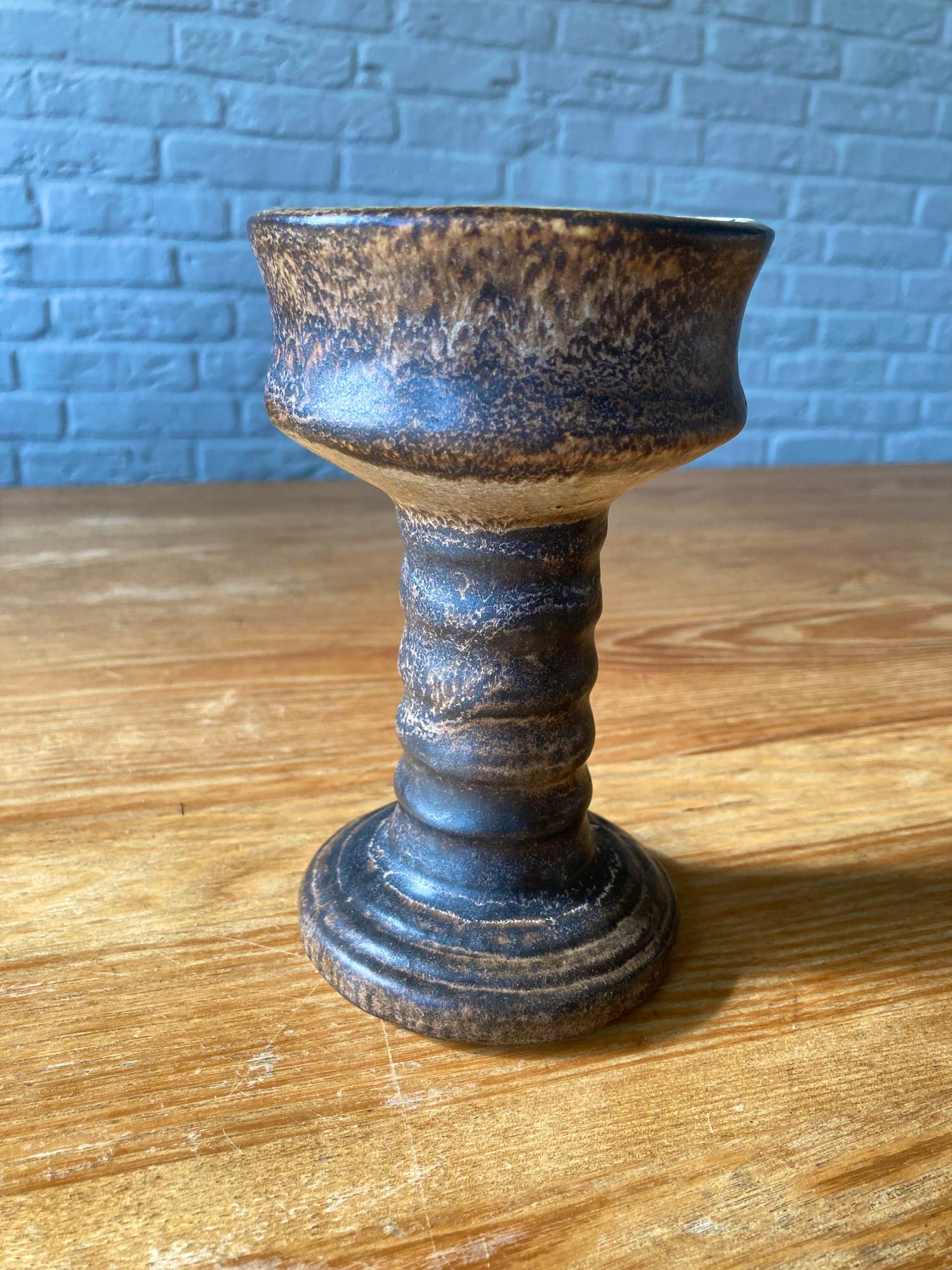 Keramische industrie Loré - Loré Beesel vaas aardewerk, jaren 60 Lore, door Matt Camps, keramiek Nederland kopen? Bied vanaf 45!