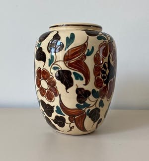 Niet of onleesbaar gesigneerd - Italiaanse Jugendstil aardewerken vaas kopen? Bied vanaf 1!