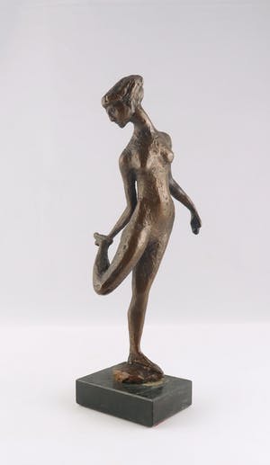 Piet van Heerden - Brons en natuursteen, Danseres kopen? Bied vanaf 200!