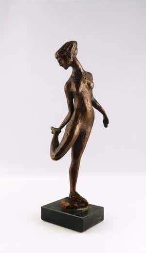 Piet van Heerden - Brons en natuursteen, Danseres verkocht voor € 200!