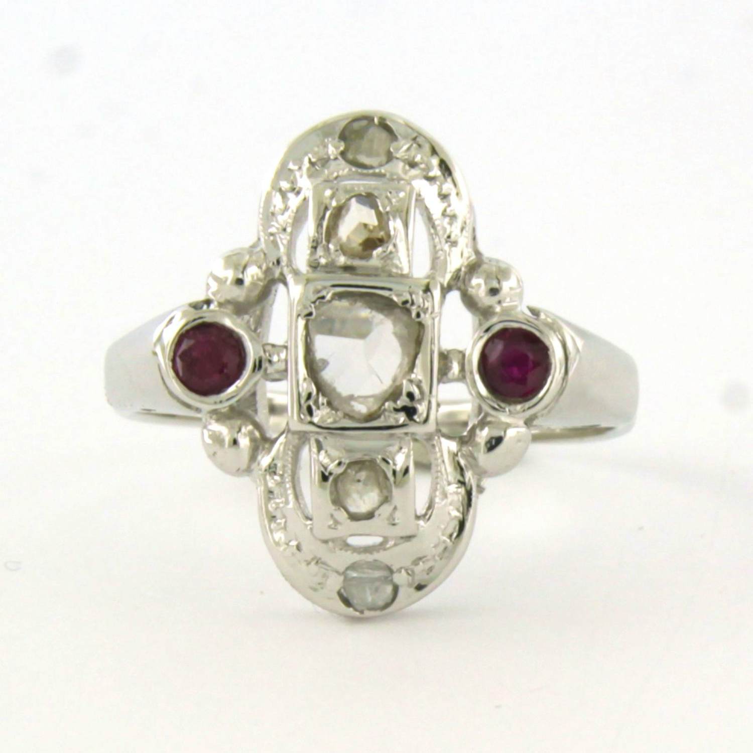Buy 18k witgouden ring bezet met robijn en roos diamanten tot. 0.20ct - G/H - SI? Bid from 335!