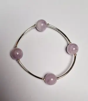 Buy Nieuwe zilveren armband met Amethist  edelsteen? Bid from 37!