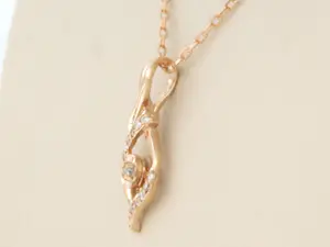 14k rood gouden collier met hanger bezet met briljant geslepen diamant - 45 cm kopen? Bied vanaf 160!