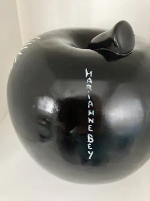 Marianne Bey - Like Apple kopen? Bied vanaf 1!