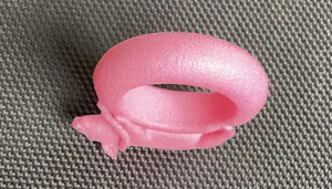 Ted Noten - Design dames Ring roze varkentje, Miss Piggy, kunststof kopen? Bied vanaf 95!