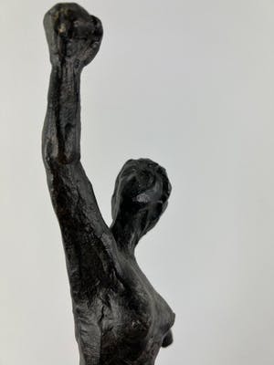 Niet of onleesbaar gesigneerd - Abstracte voorstelling van een vrouw in brons kopen? Bied vanaf 1!