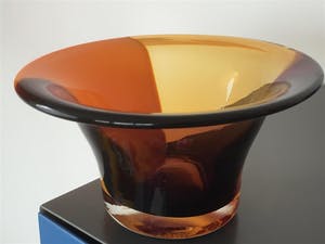 Bernard Heesen - Driekleurige schaal kopen? Bied vanaf 54!