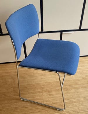 David Lincoln Rowland - Zes 40/4 stoelen met hemelblauwe stoffen bekleding - Howe kopen? Bied vanaf 200!