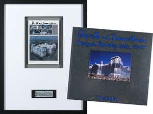 Christo - Handgesigneerde artcard Wrapped Reichstag + Taschen boek verkocht voor € 1!
