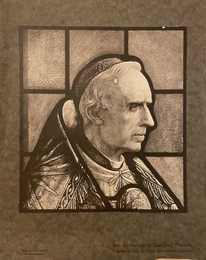 Curiosa - Cardinel Mercier - Fragment du vitrail de l’Eglise St Augustin à Anvers kopen? Bied vanaf 1!