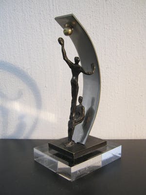 Corry Ammerlaan - Verbronsd/verzilverd sculptuur - "Vruchten Plukken" kopen? Bied vanaf 40!